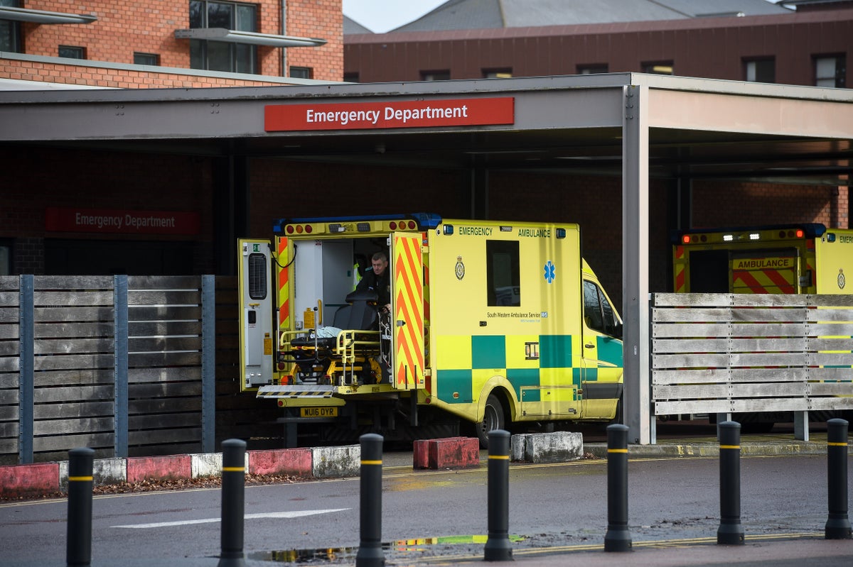 NHS needs 13,000 beds to tackle A&E waiting times and ambulance delays – report