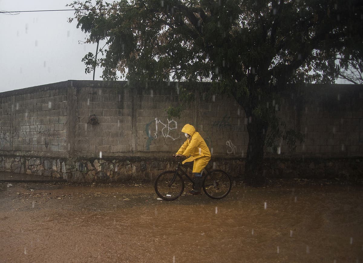 Hurricane Agatha kills 11 in flooding and mudslides in Mexico