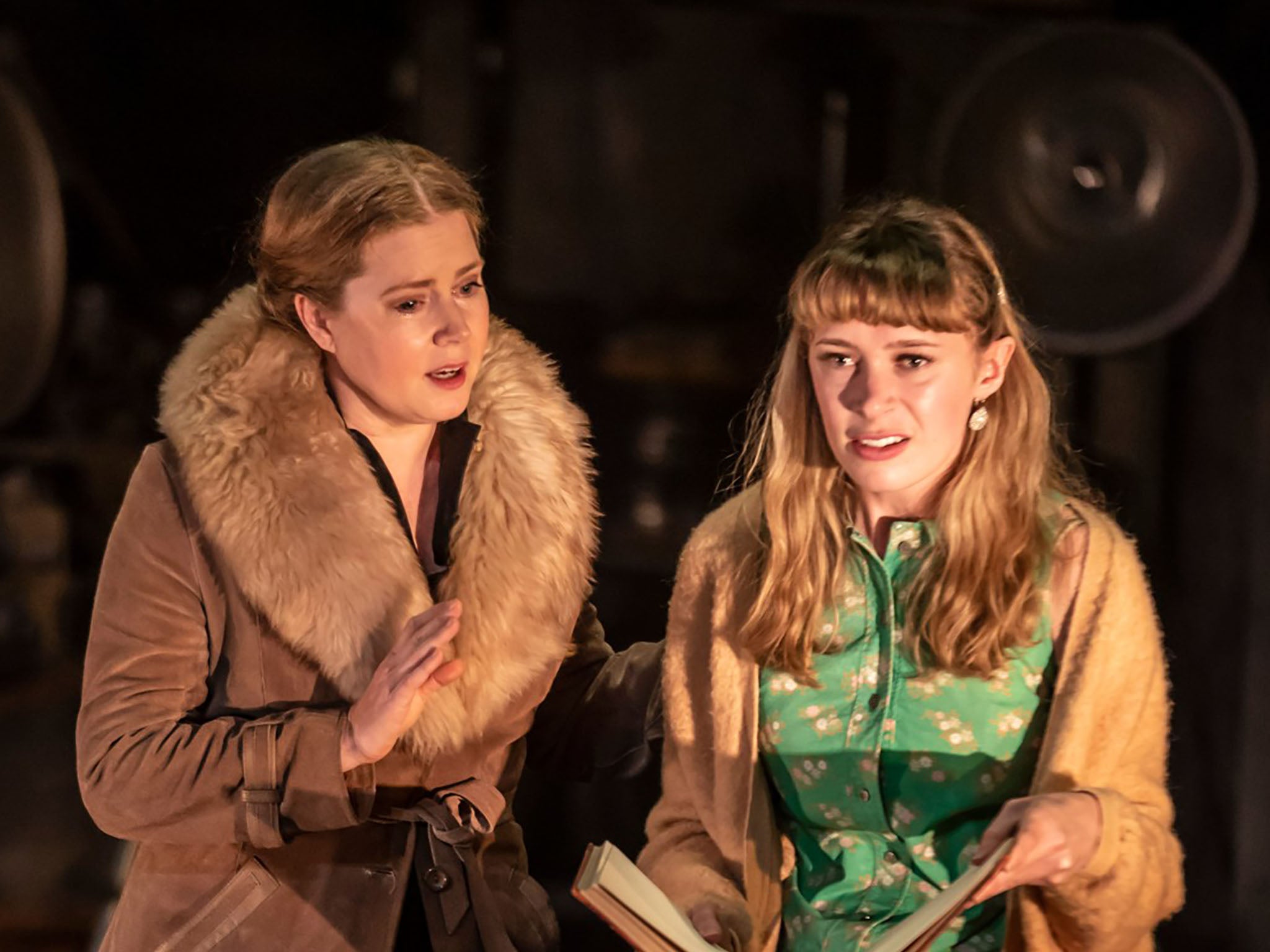Amy Adams and Lizzie Annis in ‘The Glass Menagerie'