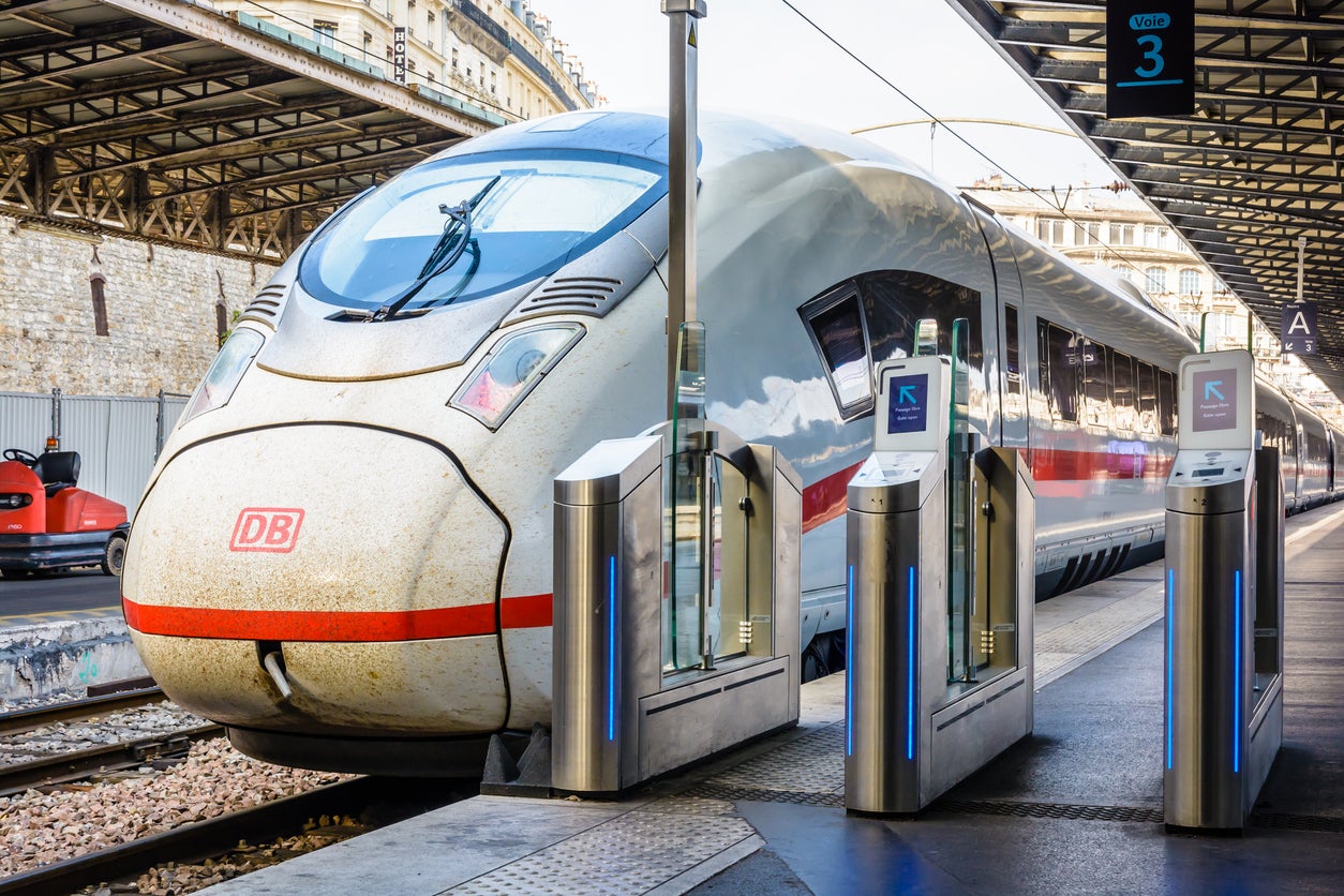 A Deutsche Bahn train at Paris’s Gare de l’Est