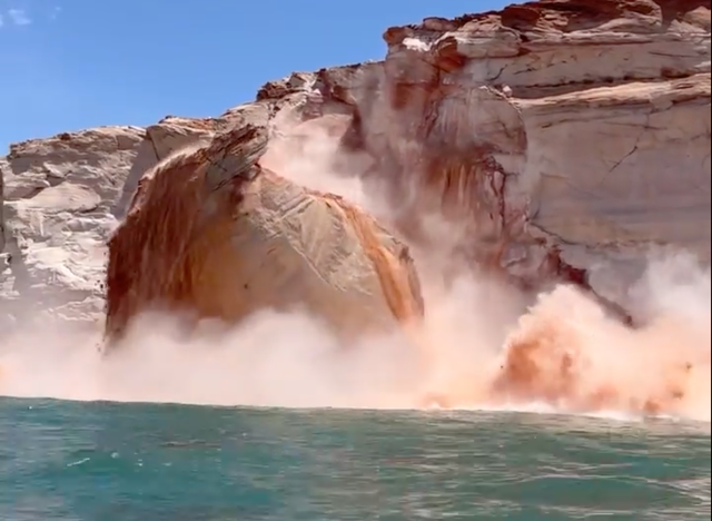 <p>A massive rockslide plummets into Lake Powell</p>