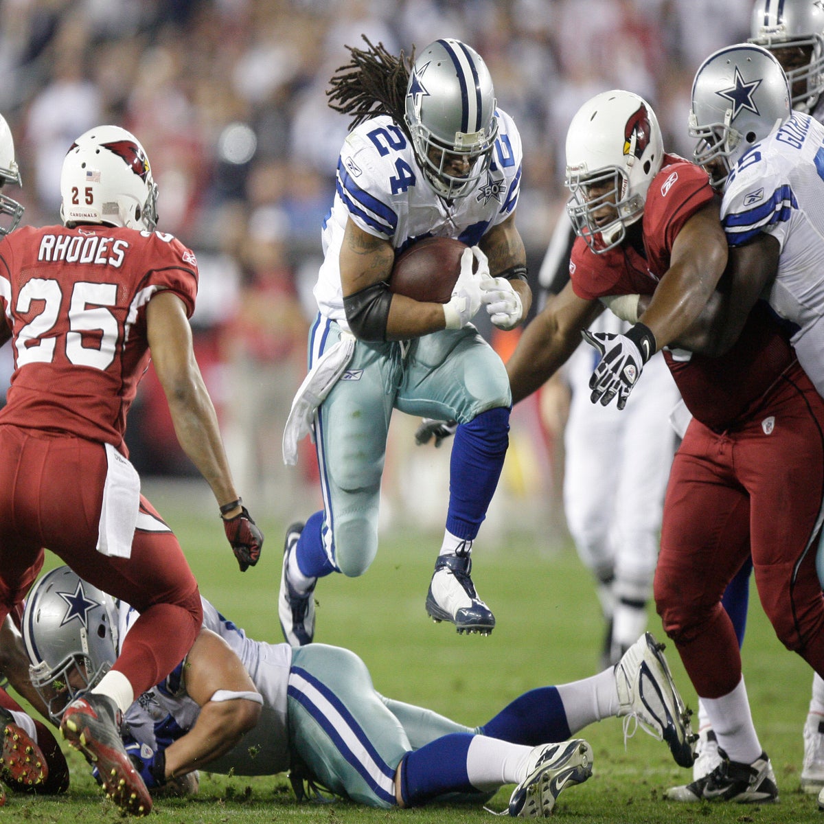 Complex Sports on X: Retired NFL running back Marion Barber, who played  for the Dallas Cowboys and Chicago Bears, has passed away at 38 years-old.  May he rest in peace 