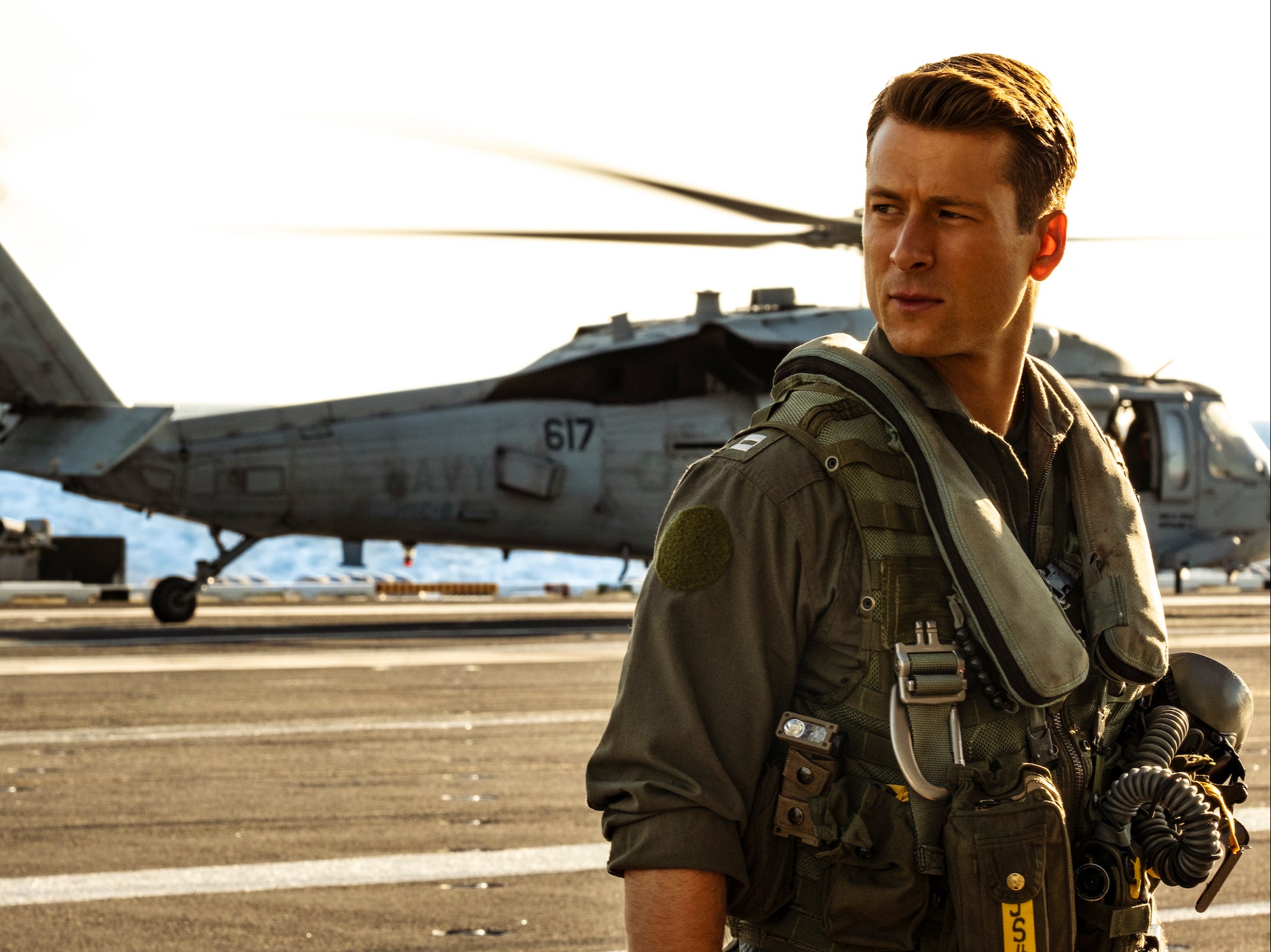 Top Gun: Maverick's Glen Powell plays another pilot in war movie Devotion