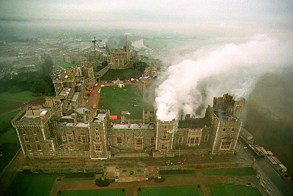 Part of Windsor Castle burned down as 1992 became the Queen’s ‘annus horribilis’