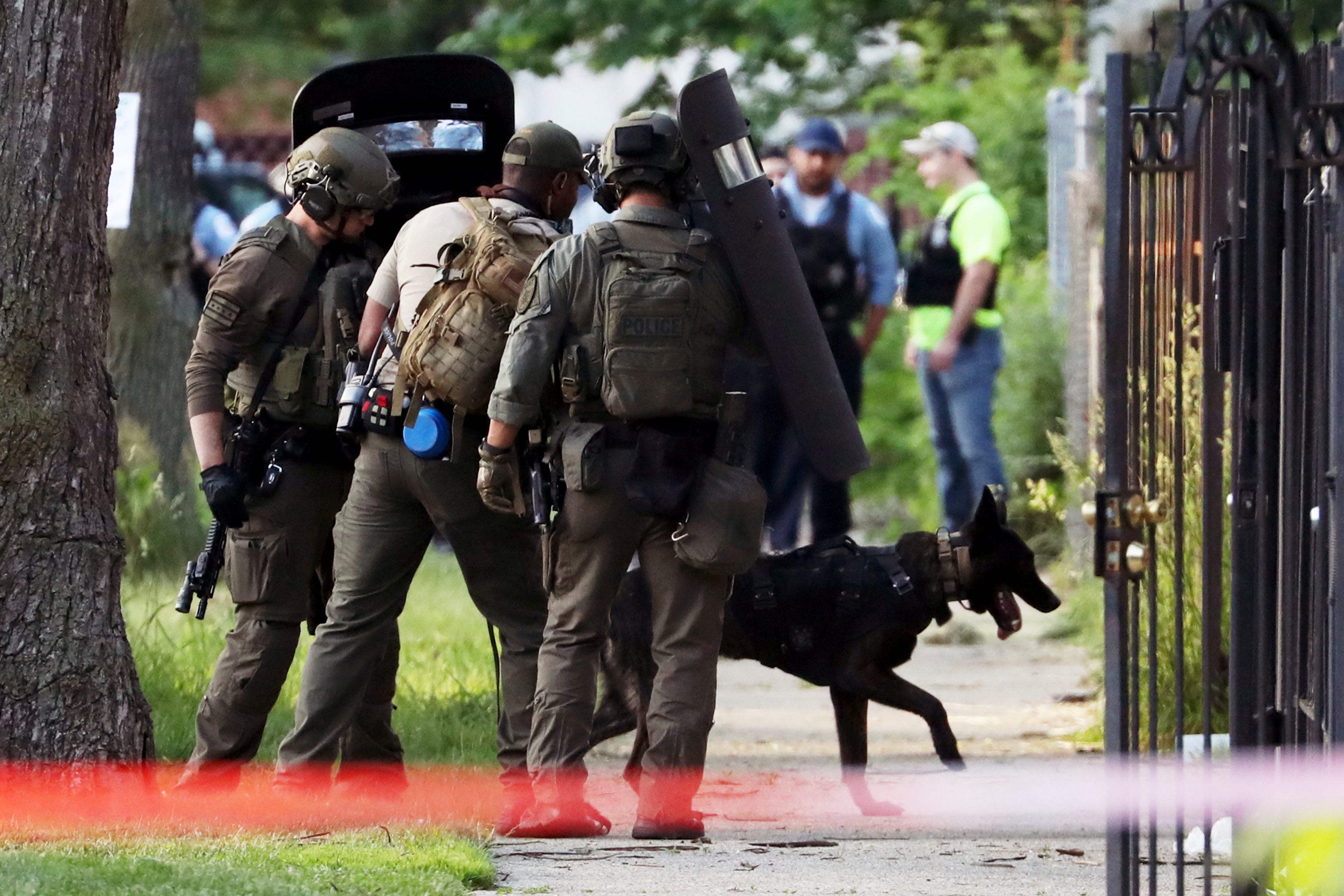 Officer Shot Chicago