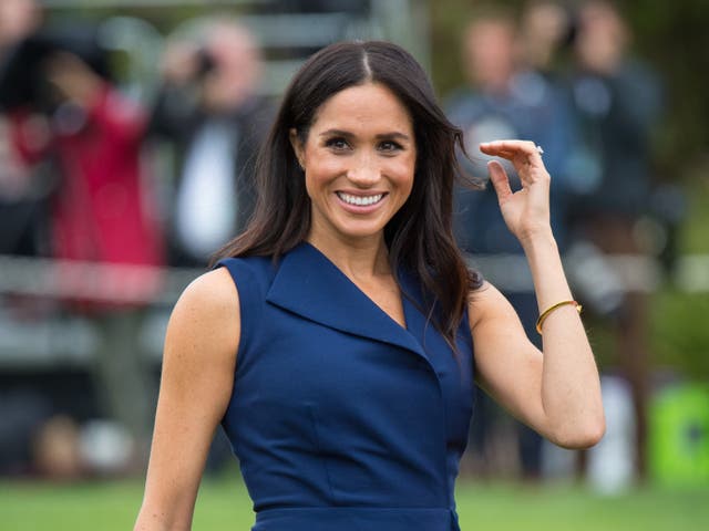 <p>Es la primera vez que Meghan visita el Reino Unido tras renunciar a sus deberes reales </p>