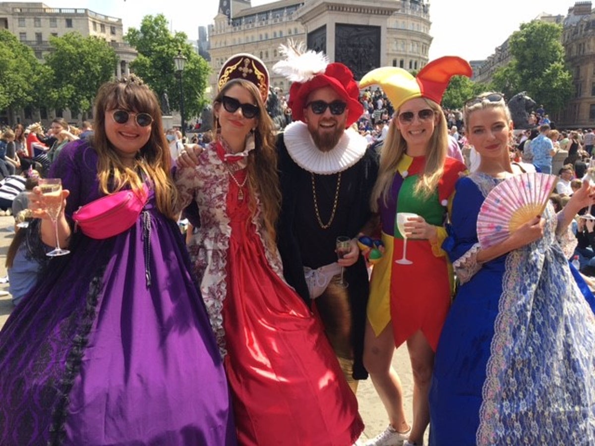 Costumes and coronation chicken as thousands toast jubilee in Trafalgar Square