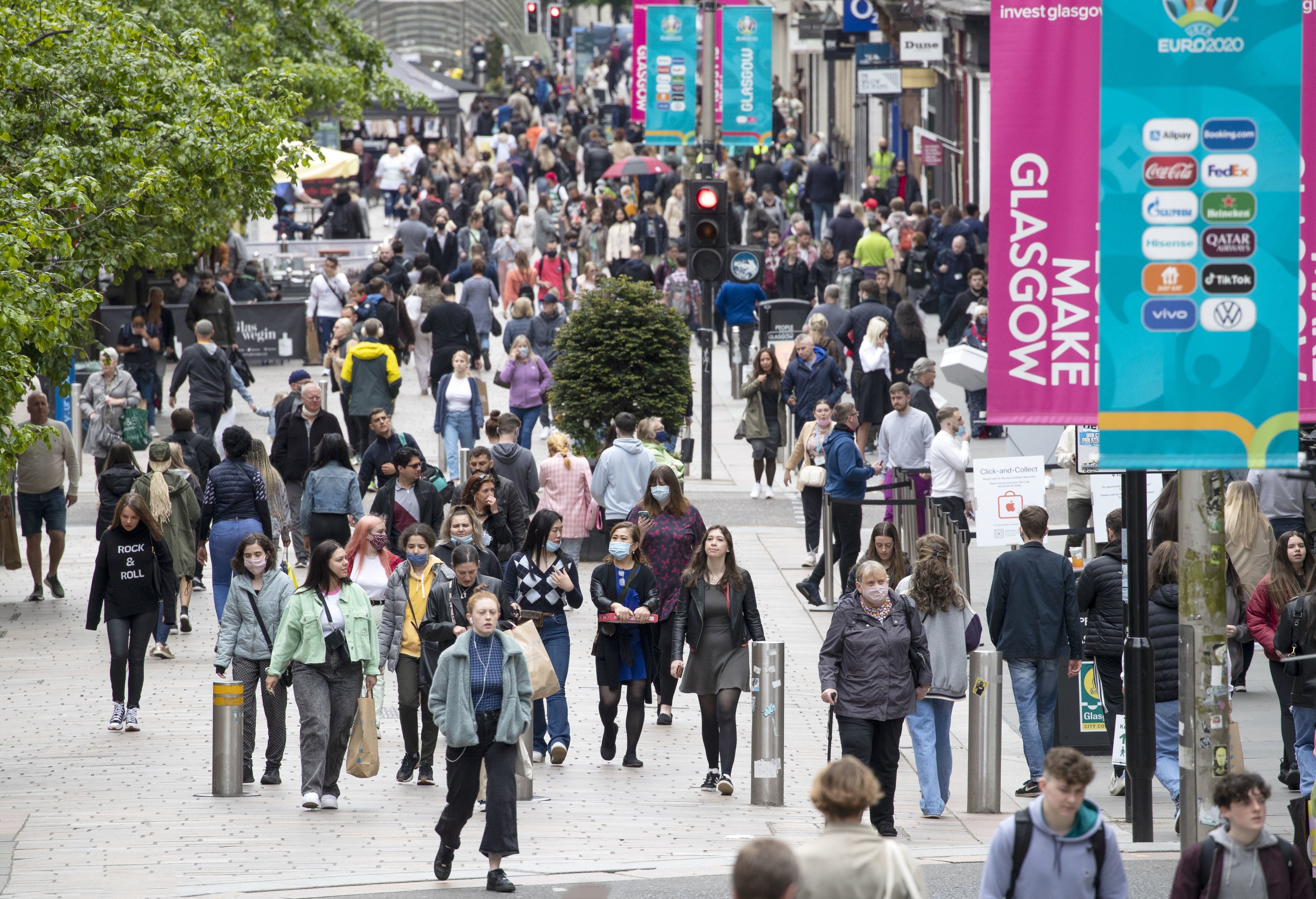 Shoppers in Glasgow