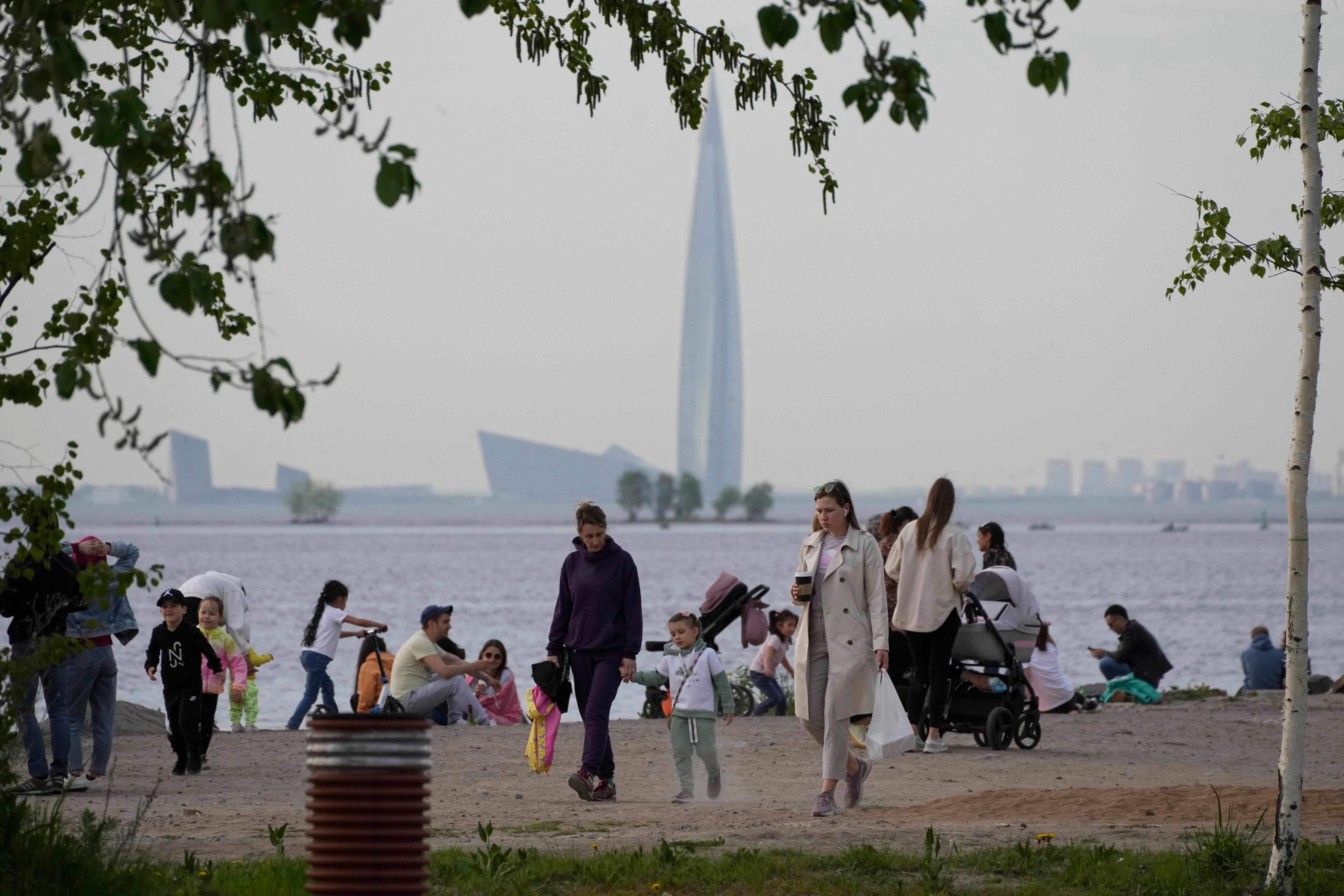 Russia Closed Businesses Photo Gallery