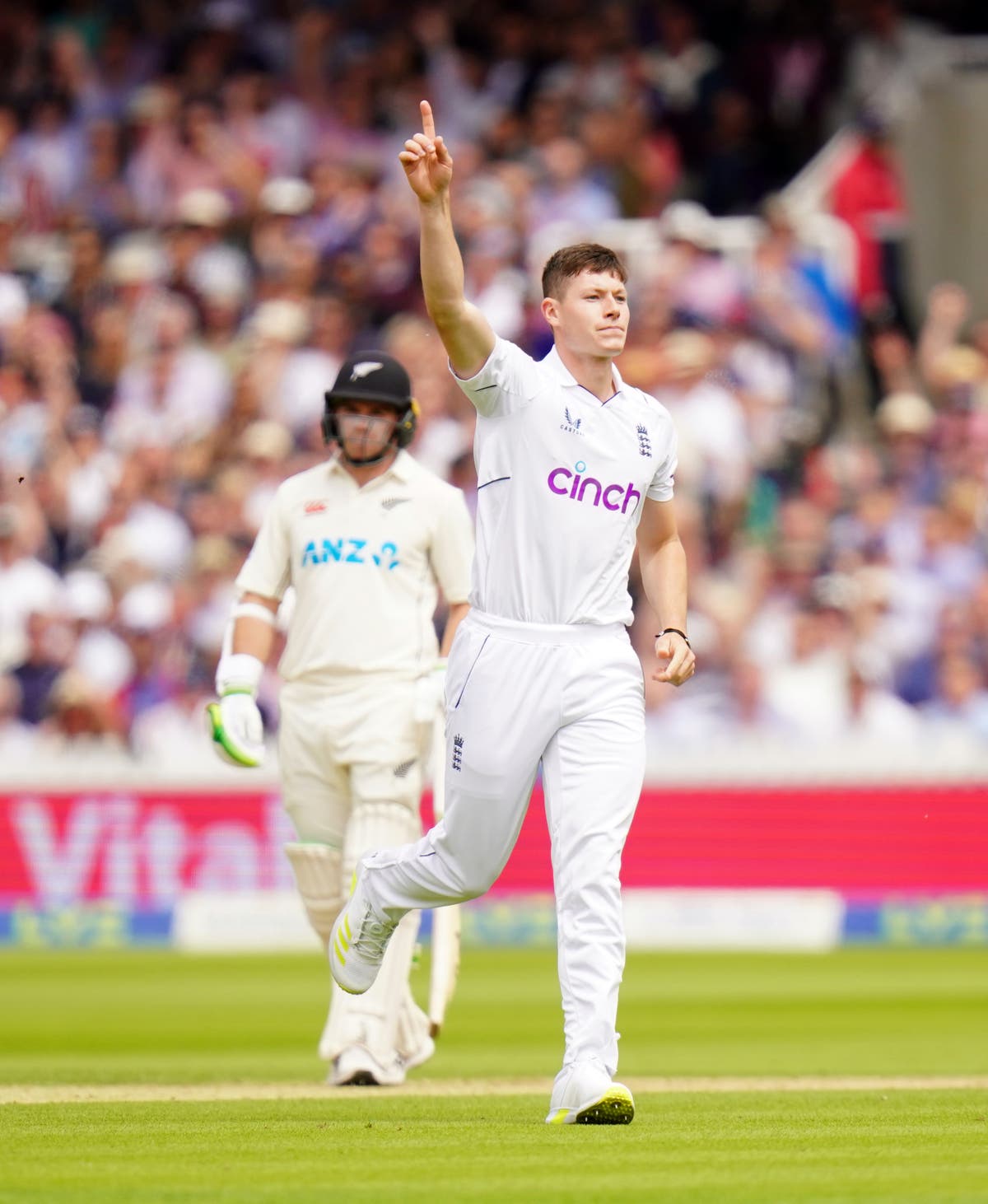 Matthew Potts strikes again as more wickets tumble in England-New Zealand Test