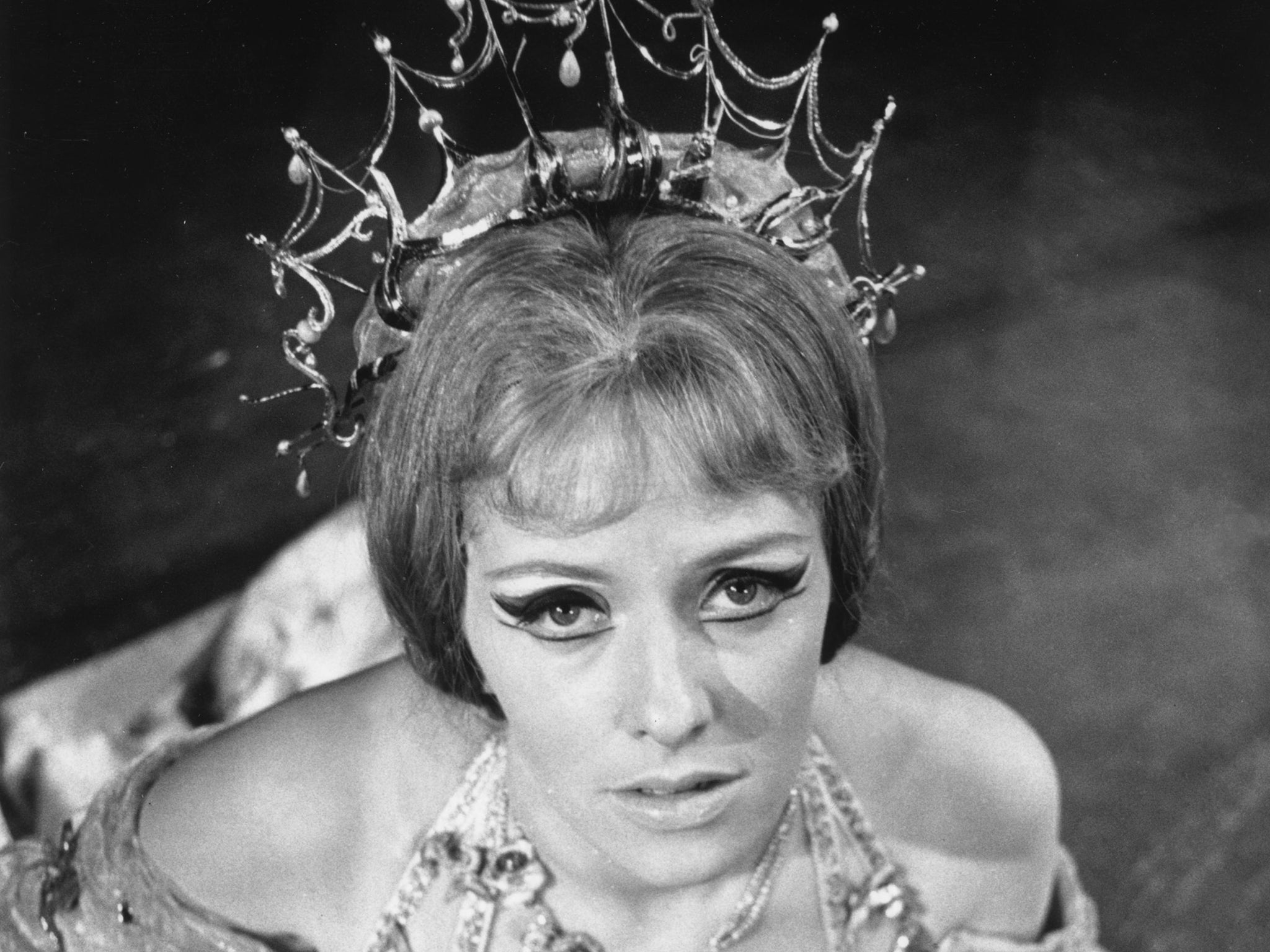 Howells in 1969 in rehearsal for the British premiere of Humphrey Searle’s adaptation of ‘Hamlet’ at the Royal Opera House