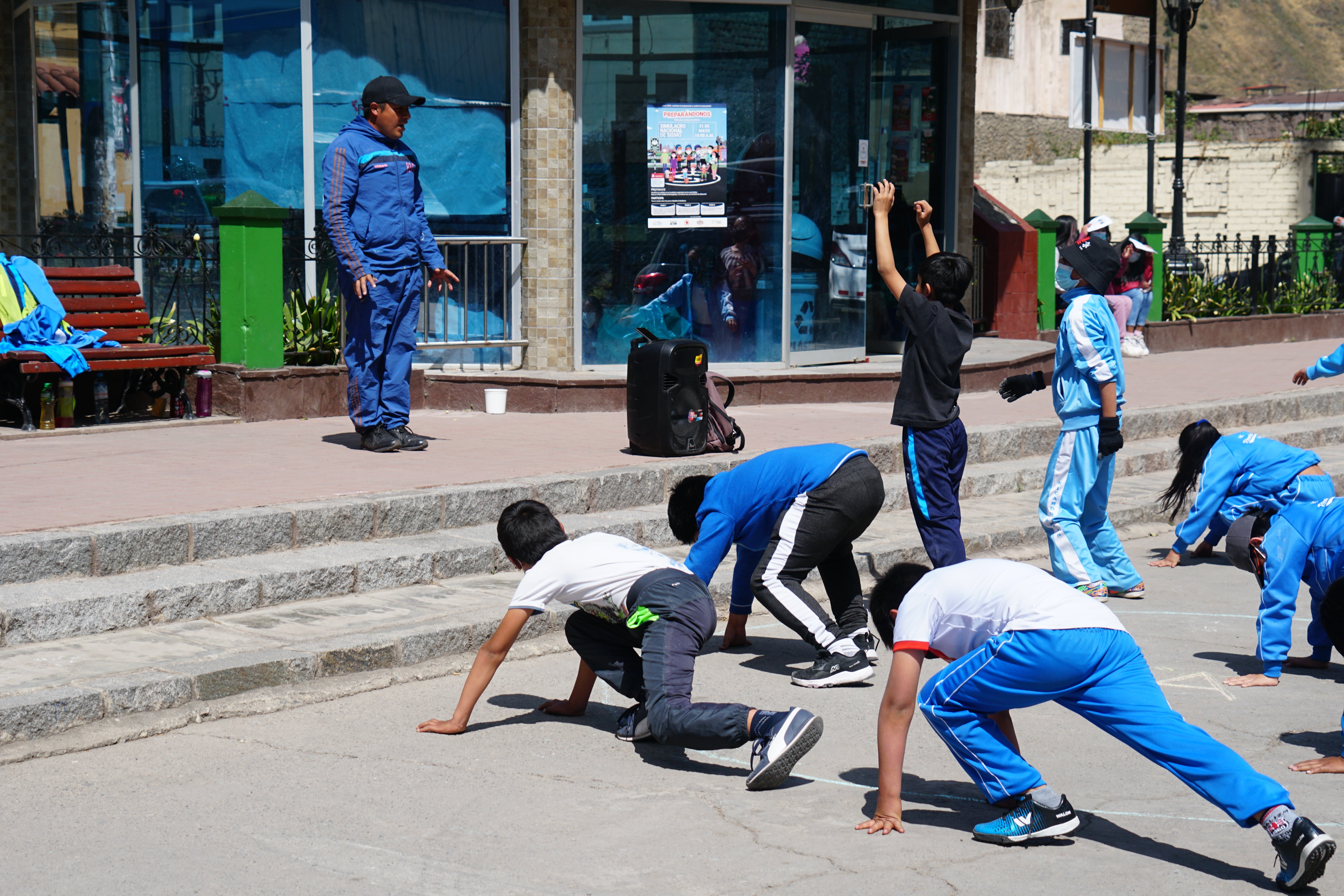 The schoolchildren are given counselling because of the threat of earthquakes