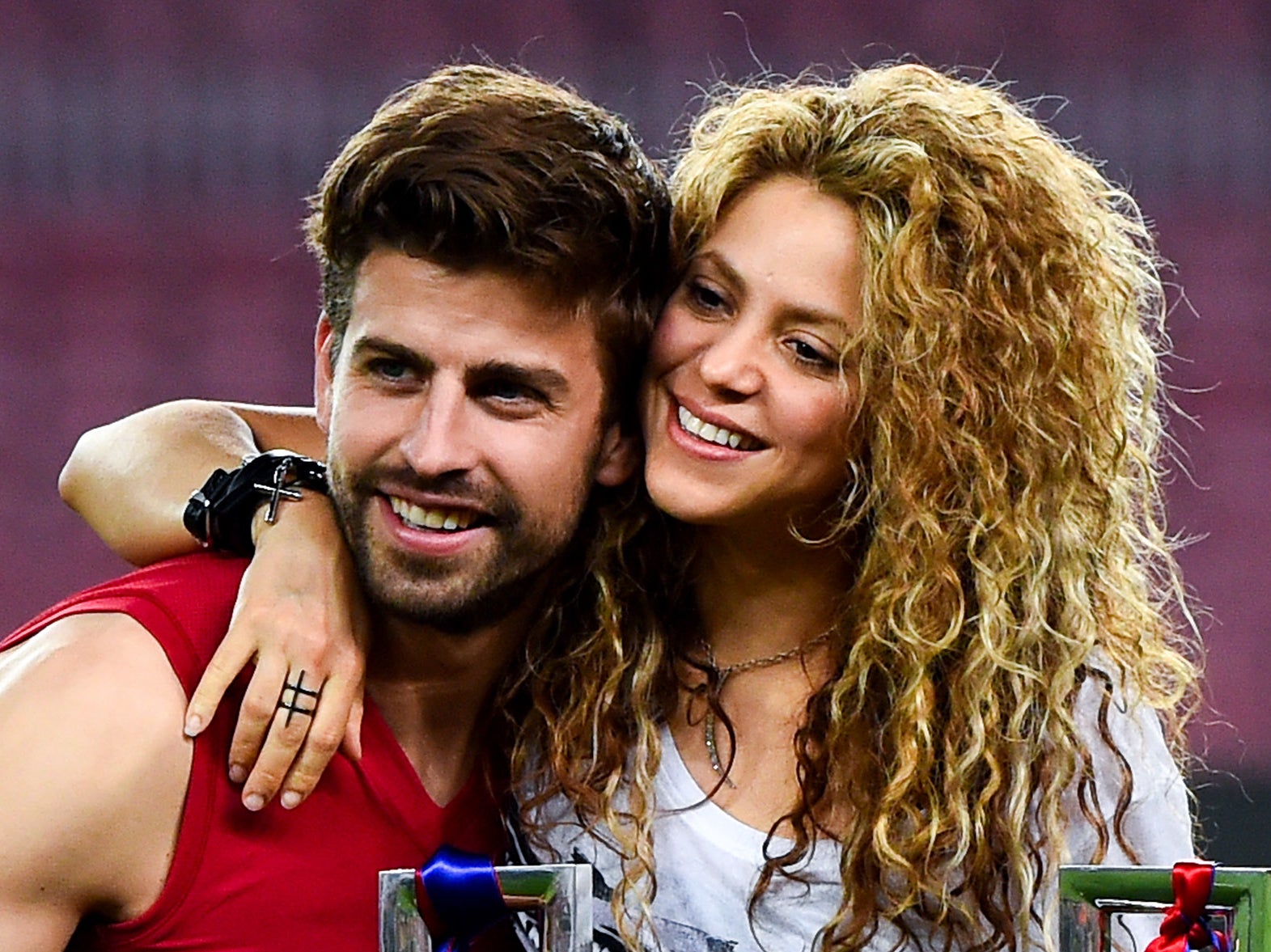 Gerard Pique of FC Barcelona and Shakira pose with the trophy after FC Barcelona won the Copa del Rey Final in 2015