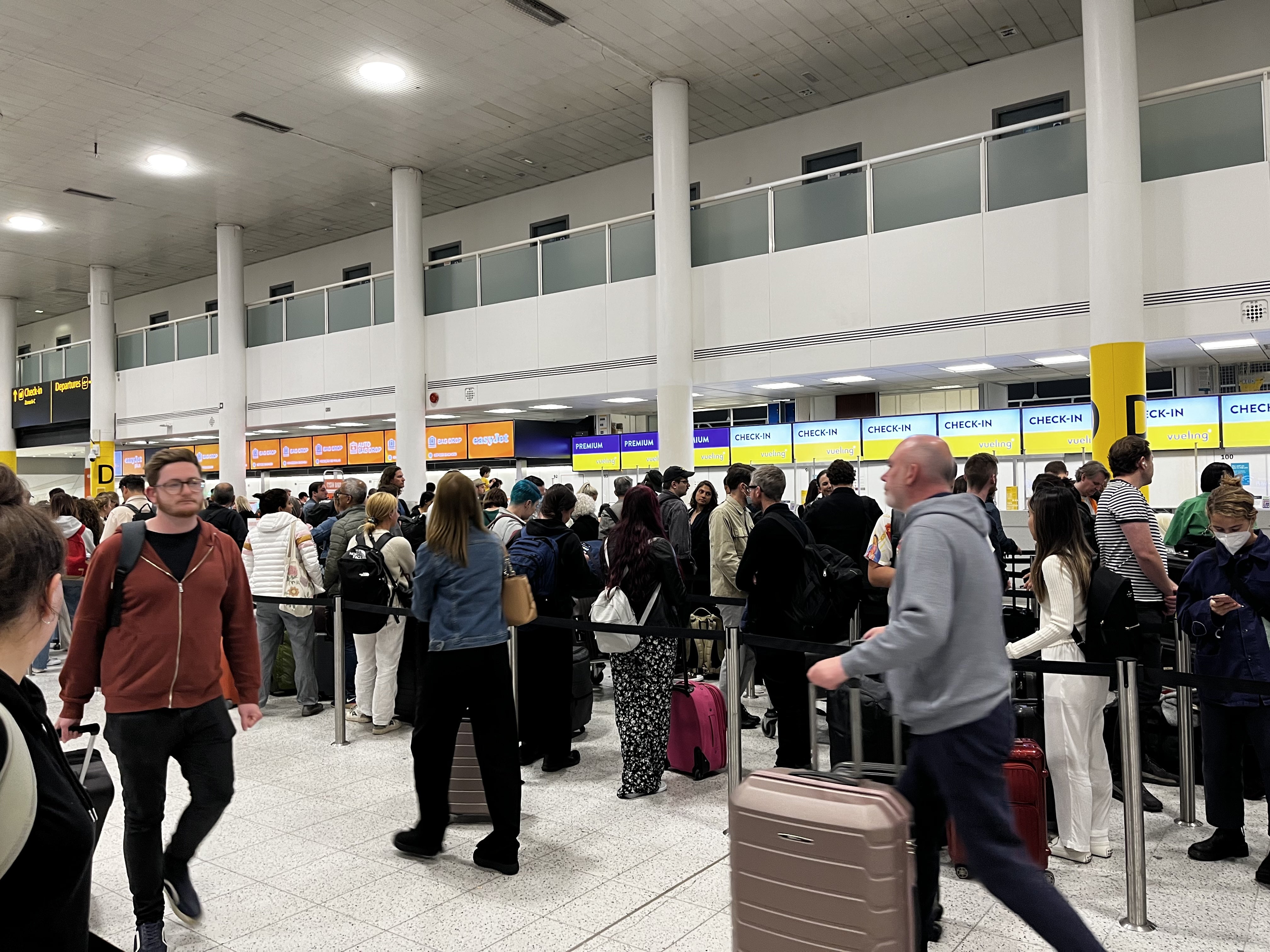 BEST QUALITY AVAILABLE Queues at Gatwick South Terminal at 10:39hrs on Wednesday. More than 150 UK flights were cancelled on Wednesday and passengers who could travel were forced to wait in long queues at airports. Picture date: Wednesday June 1, 2022.