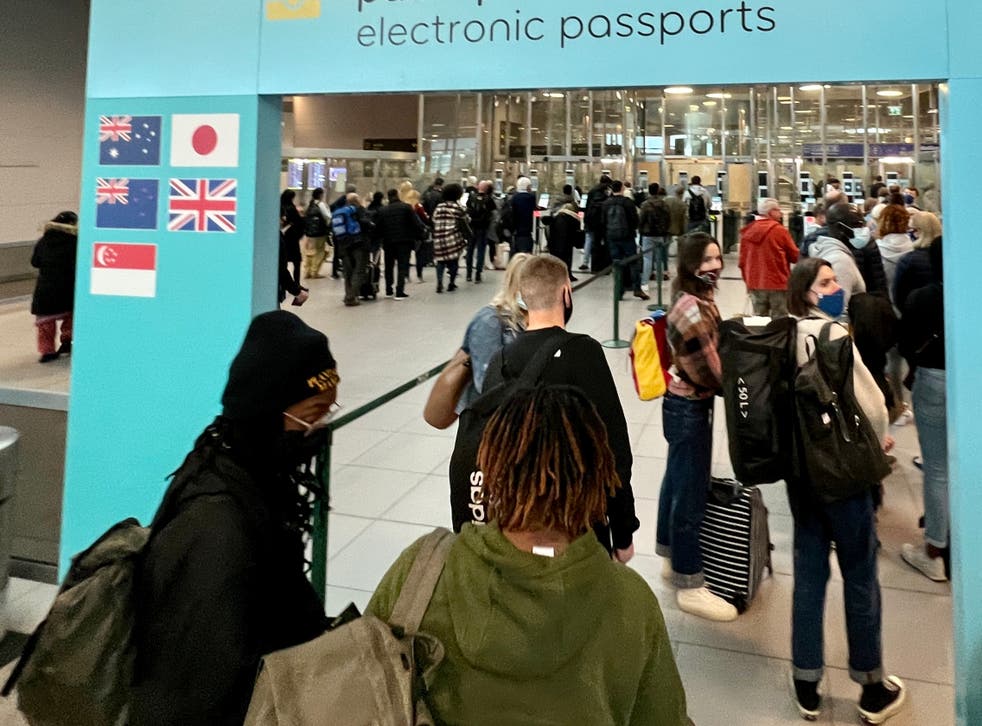 <p>Arriving soon? The channel for British passengers at Lisbon airport</p>
