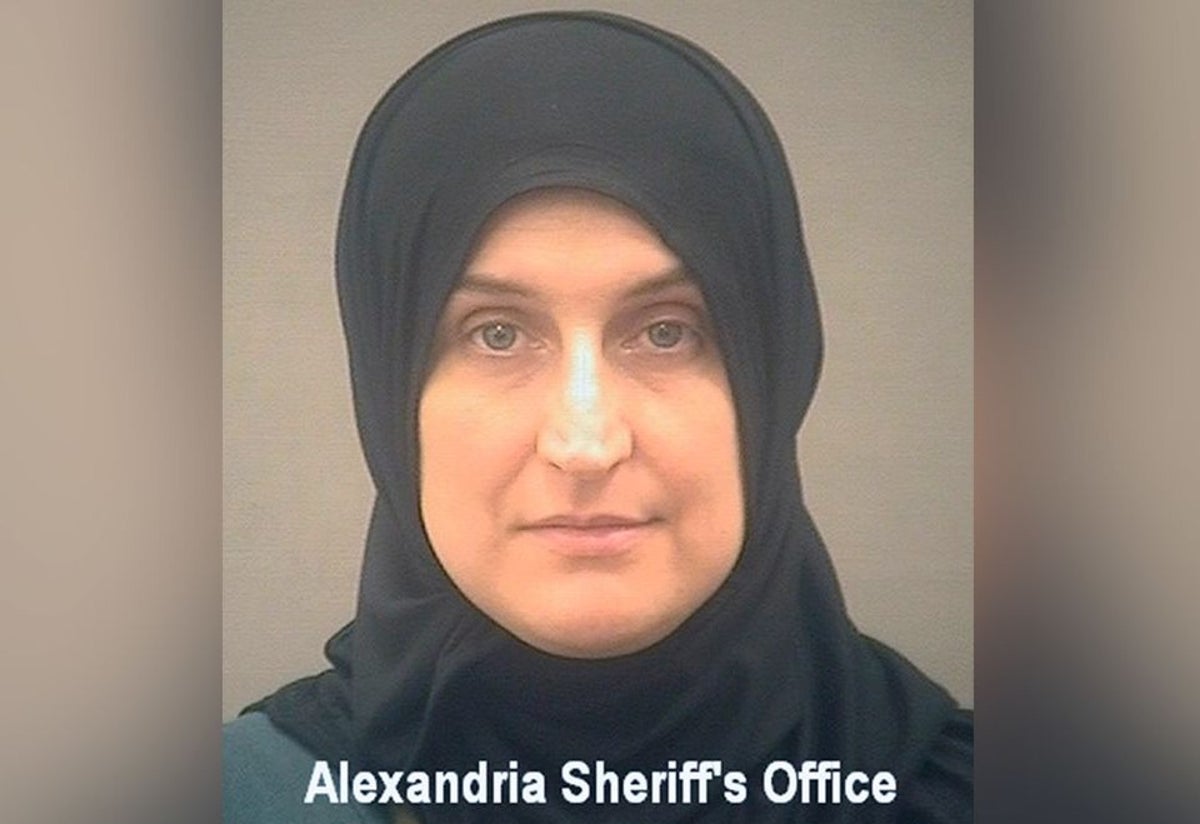Kansas woman who led all-female ISIS brigade pleads guilty to federal terrorism charges