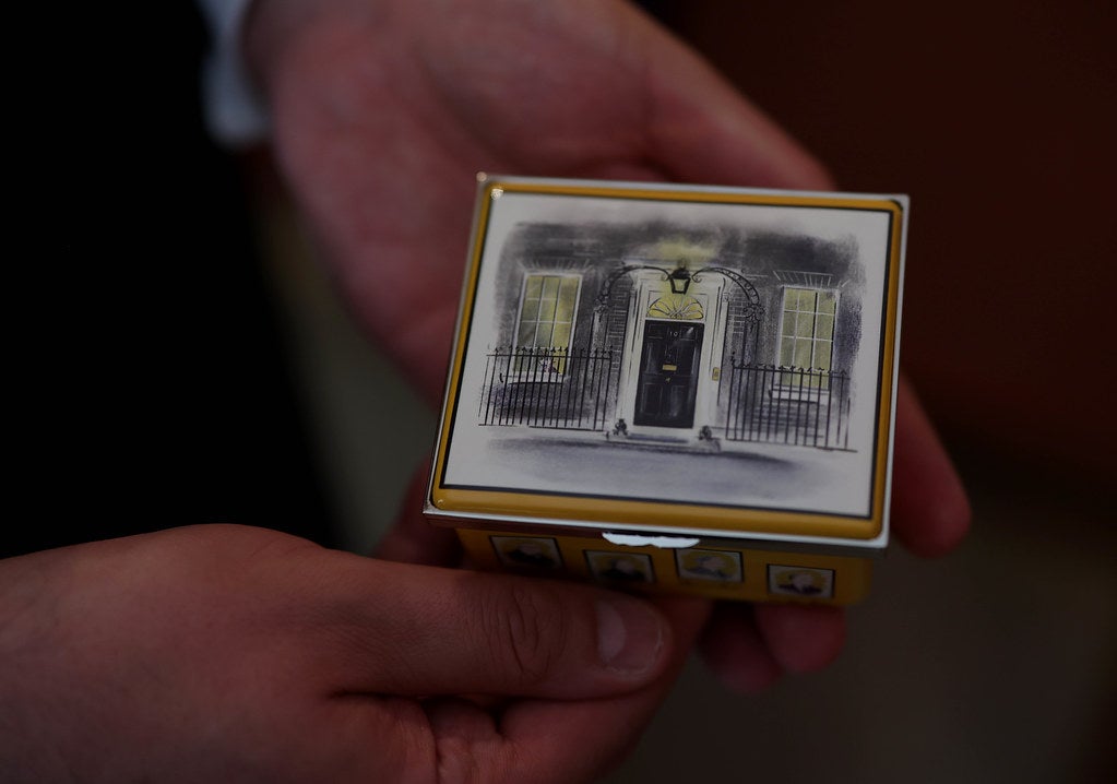 The Cabinet’s gift to the Queen for the Platinum Jubilee was a music box featuring No 10 Downing Street