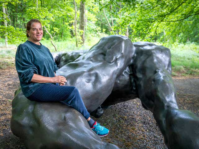 <p>Tracey Emin unveils a new 6m bronze sculpture ‘I Lay Here For You’ </p>