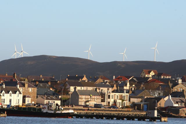 <p>Shetland faces spiralling fuel costs </p>