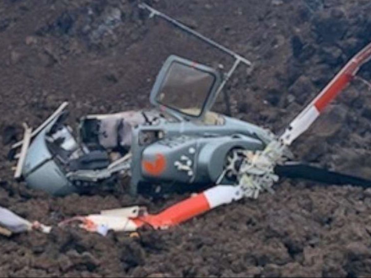 Hawaii lav alanında altı kaza taşıyan turist helikopteri