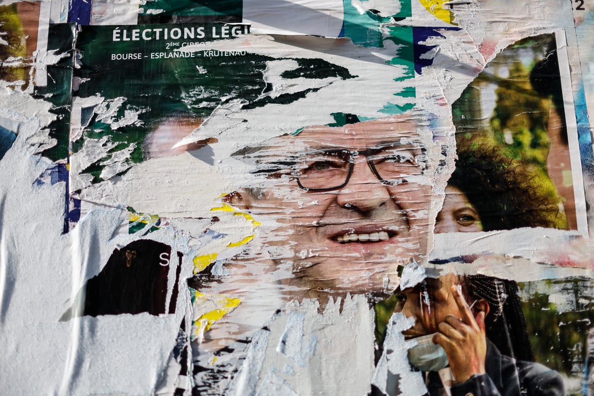 Aşırı sol lider, Fransız oylarında zaferi görüyor, kendisini yeni Başbakan olarak görüyor
