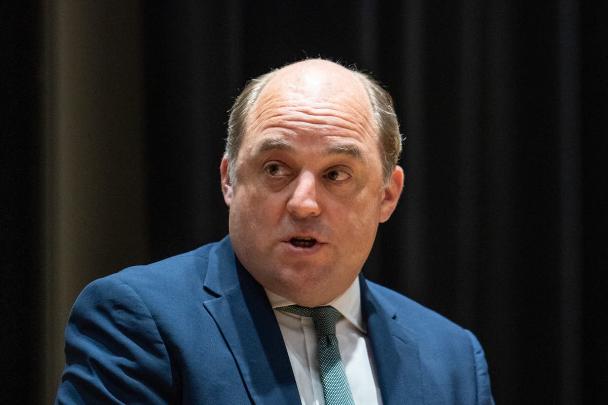 Defence Secretary meets Volodymyr Zelensky in surprise trip to Kyiv