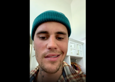 Justin Bieber experiencing ‘full paralysis’ on right side of face, due to virus