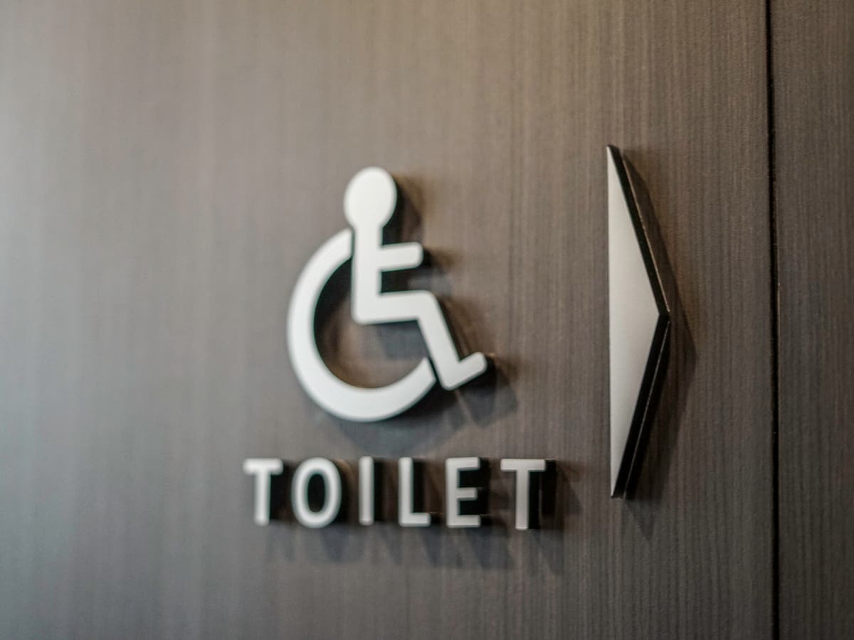 Keep disabled. Туалет лого.