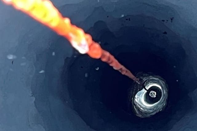 Científicos de Nueva Zelanda perforando el hielo antártico descubrieron un ecosistema submarino a 500 metros de profundidad