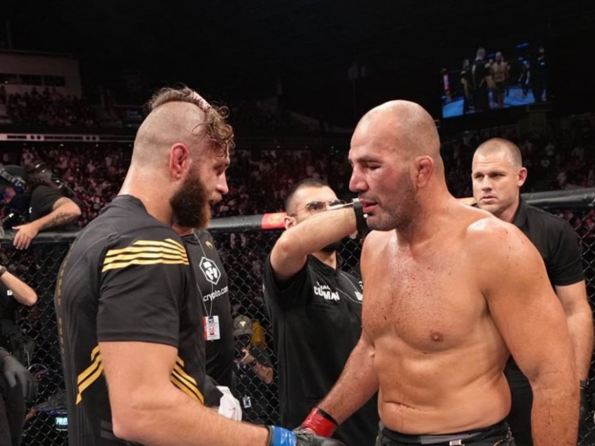 Jiri Prochazka (left) submitted Glover Teixeira to become UFC light heavyweight champion