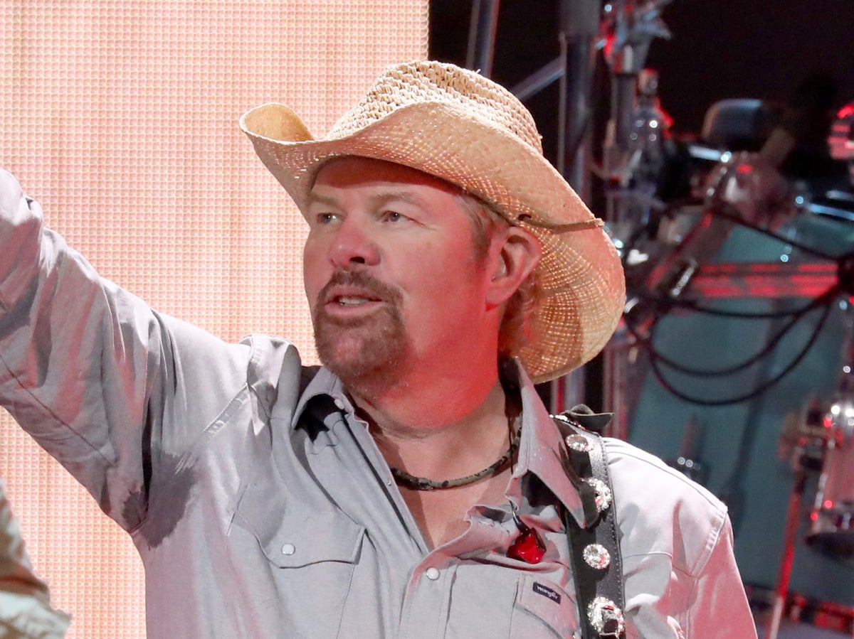 Toby Keith: Country singer reveals stomach cancer diagnosis