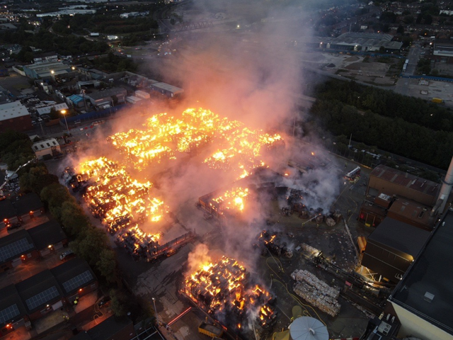 <p>Major blaze rips through Birmingham packaging plant</p>