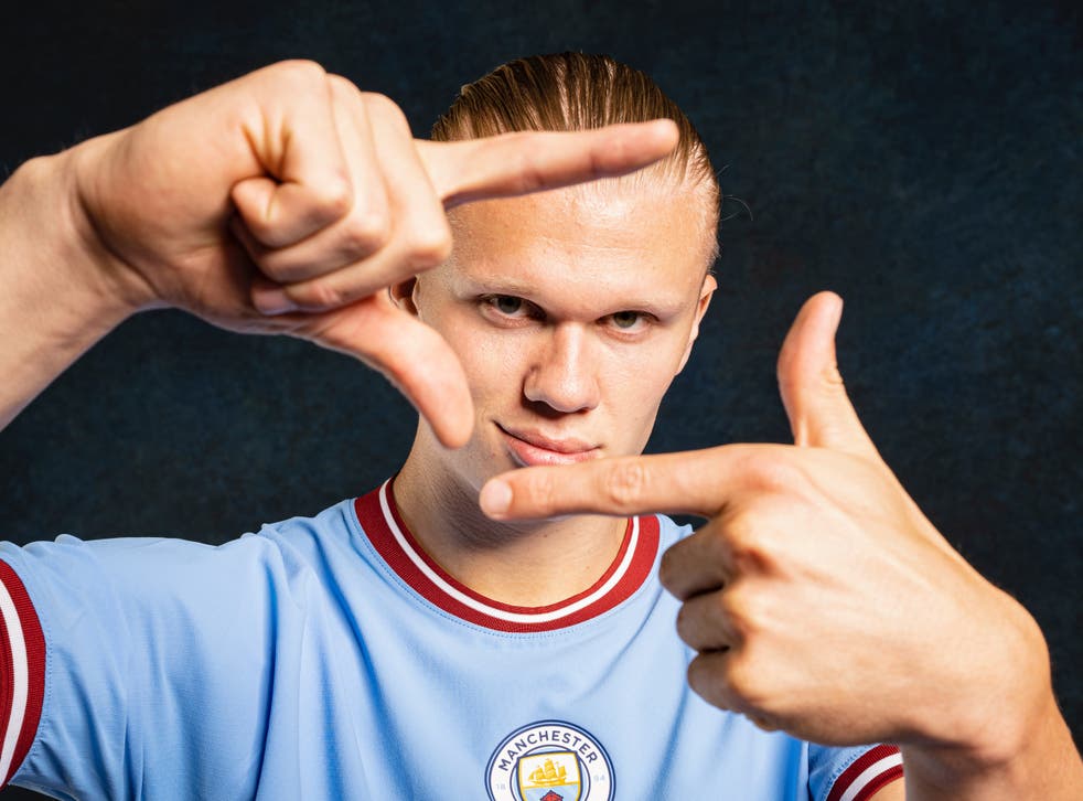 <p>Erling Haaland is a Manchester City player </p>