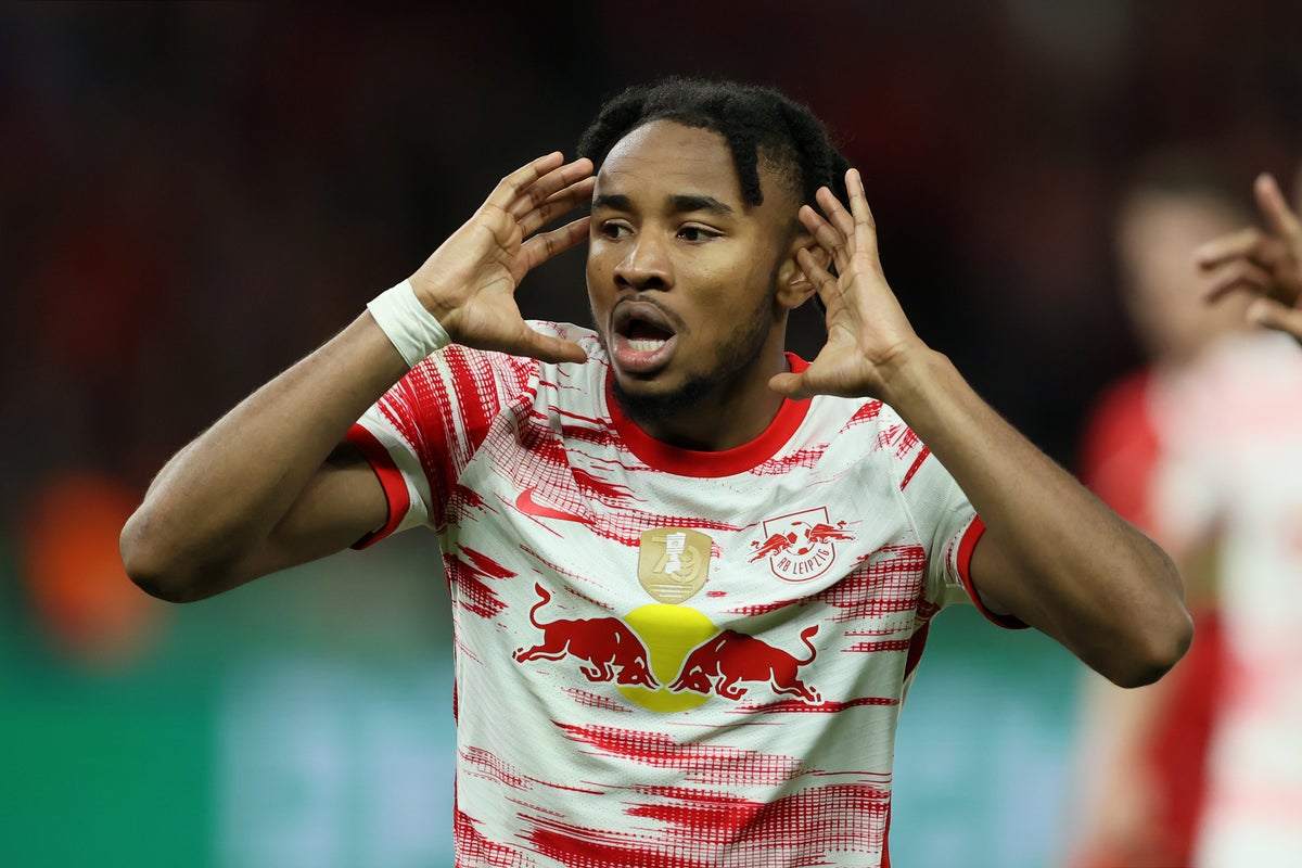 RB Leipzig look to price Manchester United out of deal for Christopher Nkunku