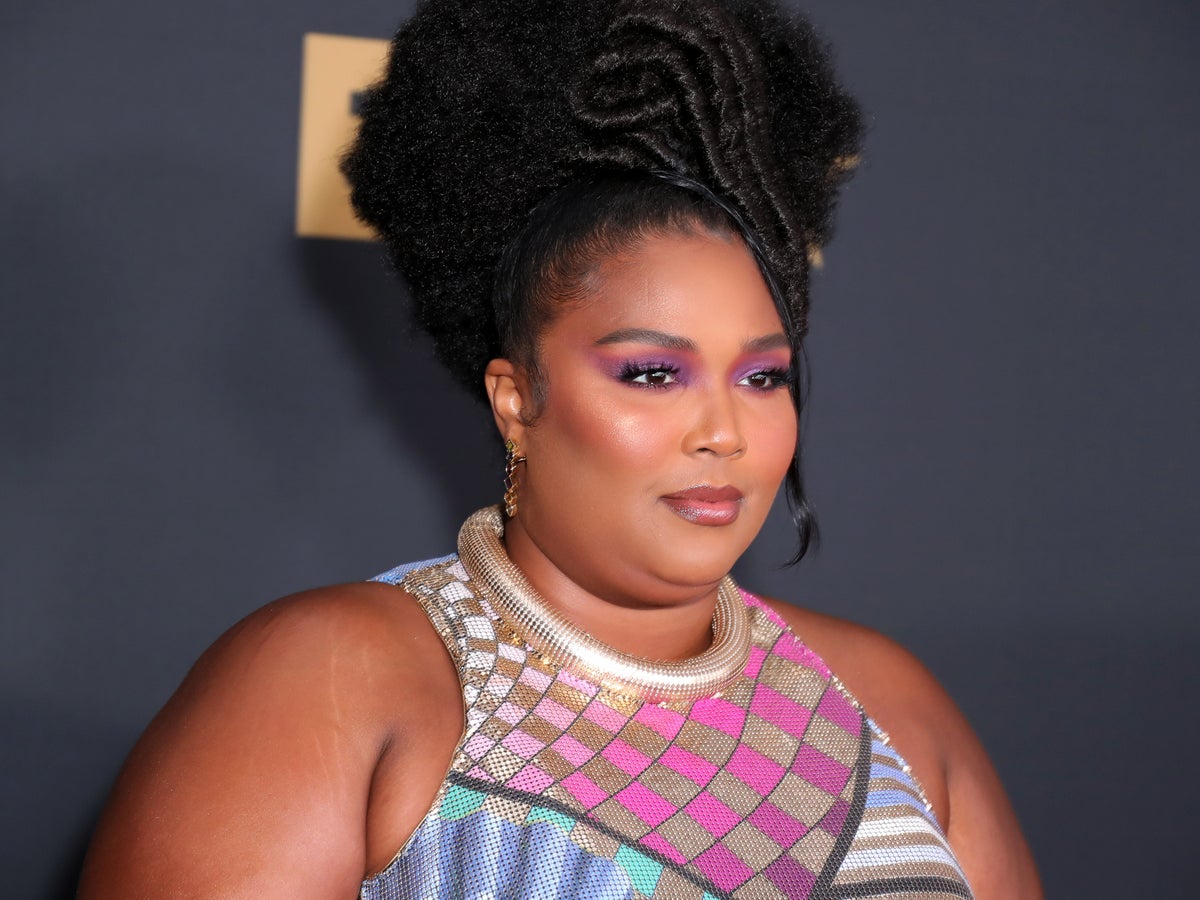 Rapper/singer Lizzo reveals her favorite Brazilian song is by Os Tincoãs, a  group whose music is rooted in Afro-Brazilian religion Candomblé - Black  Brazil Today