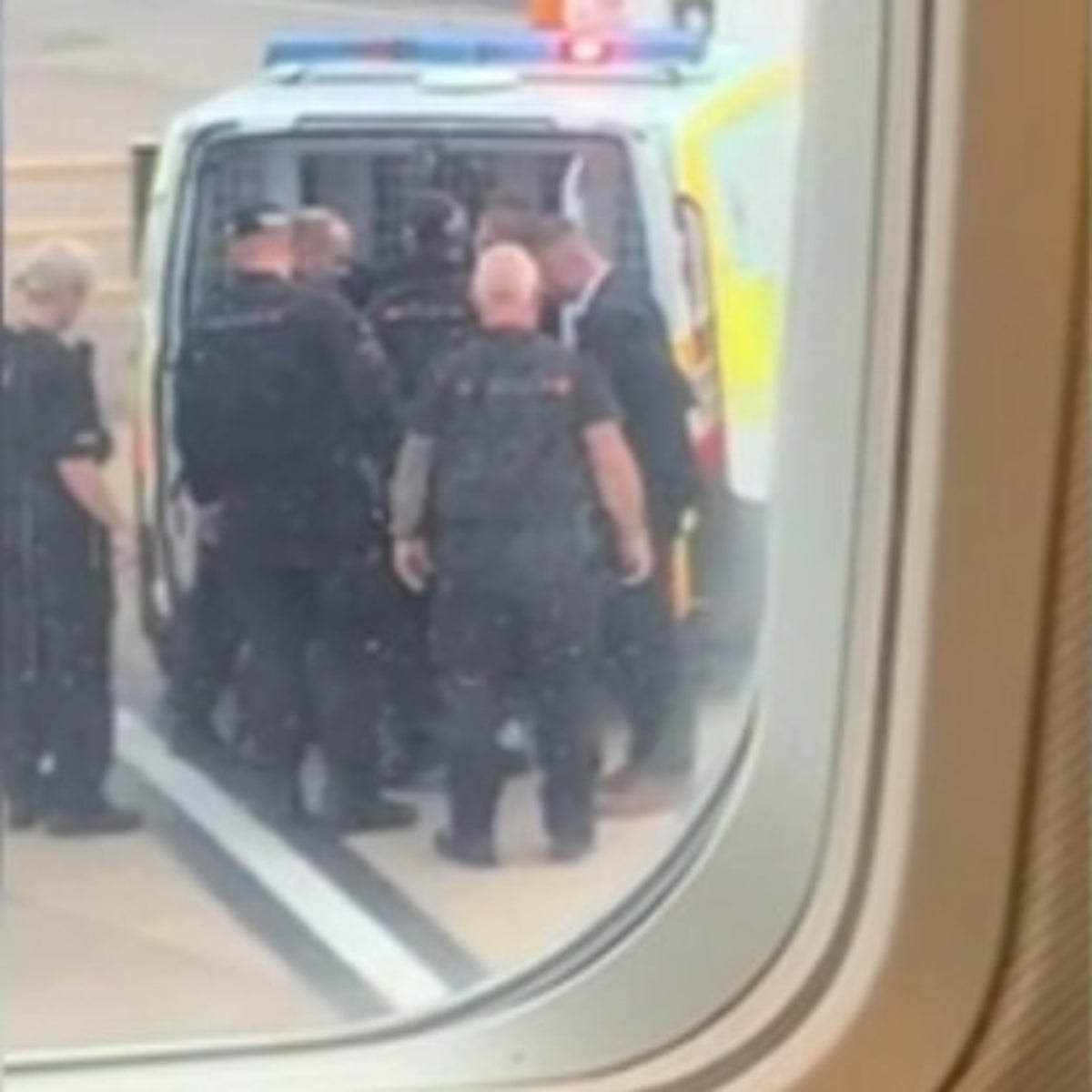 Ryanair: Drunk passenger dragged off flight by police for vaping
