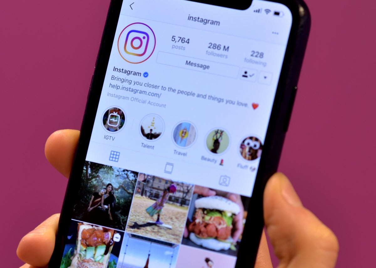Instagram stories broken as people repeatedly see the same posts