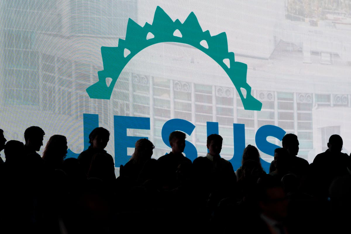 Southern Baptists agree to keep list of accused sex abusers