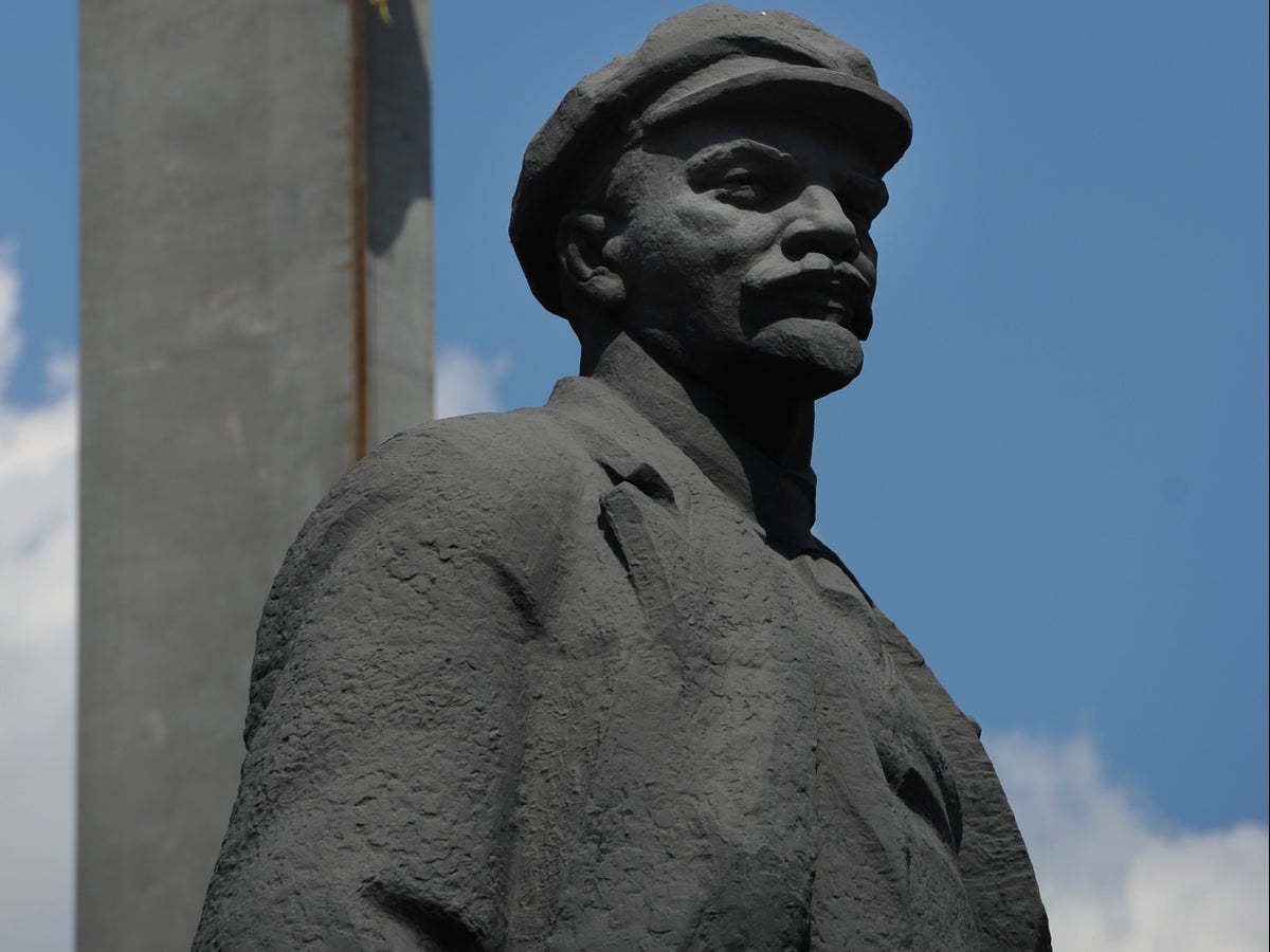 Goodbye Lenin: Finland removes statue of Russian revolutionary as country seeks to join Nato