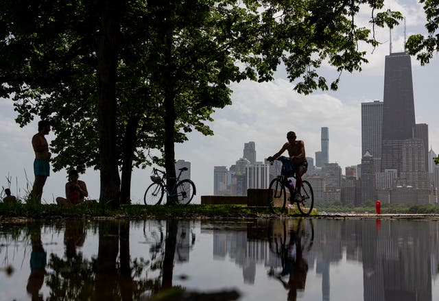 <p>Temperatures in Chicago matched daily records today amid a stifling heatwave in much of the country</p>