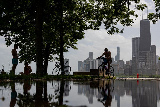 <p>Temperatures in Chicago matched daily records today amid a stifling heatwave in much of the country</p>