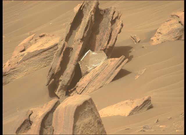 <p>Piece of thermal blanket on Mars </p>