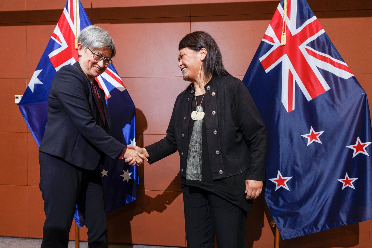 Australian minister visits New Zealand during Pacific trip
