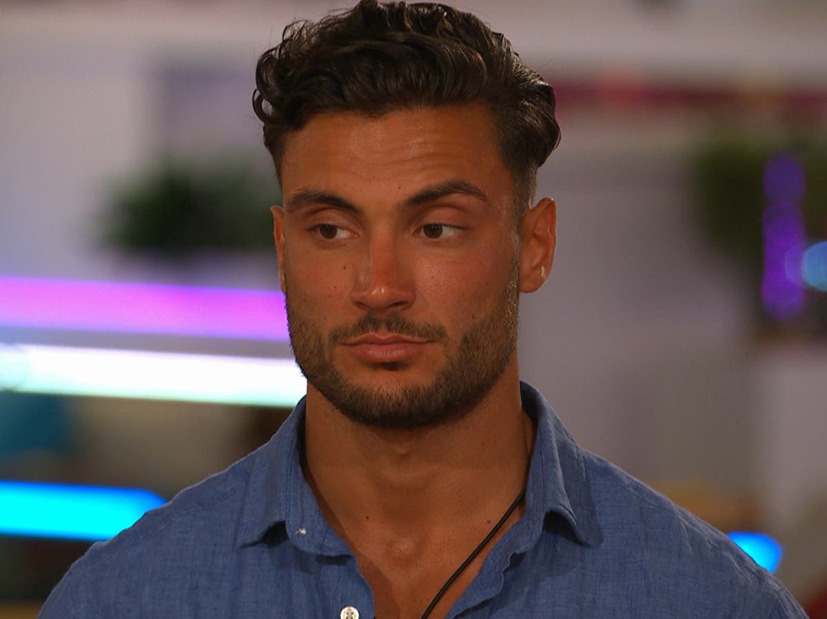 love-island-may-be-trashy-reality-tv-but-it-s-teaching-men-like-me