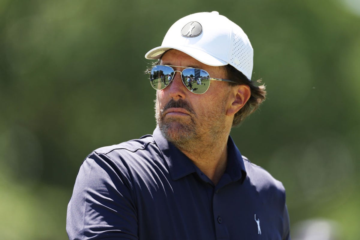 Phil Mickelson and Dustin Johnson warned they could face US Open ban after LIV Golf move