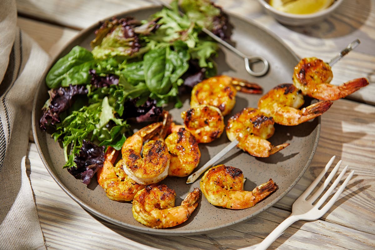 Perfect prawn skewers for lazy barbecuers Perfect prawn skewers for lazy barbecuers