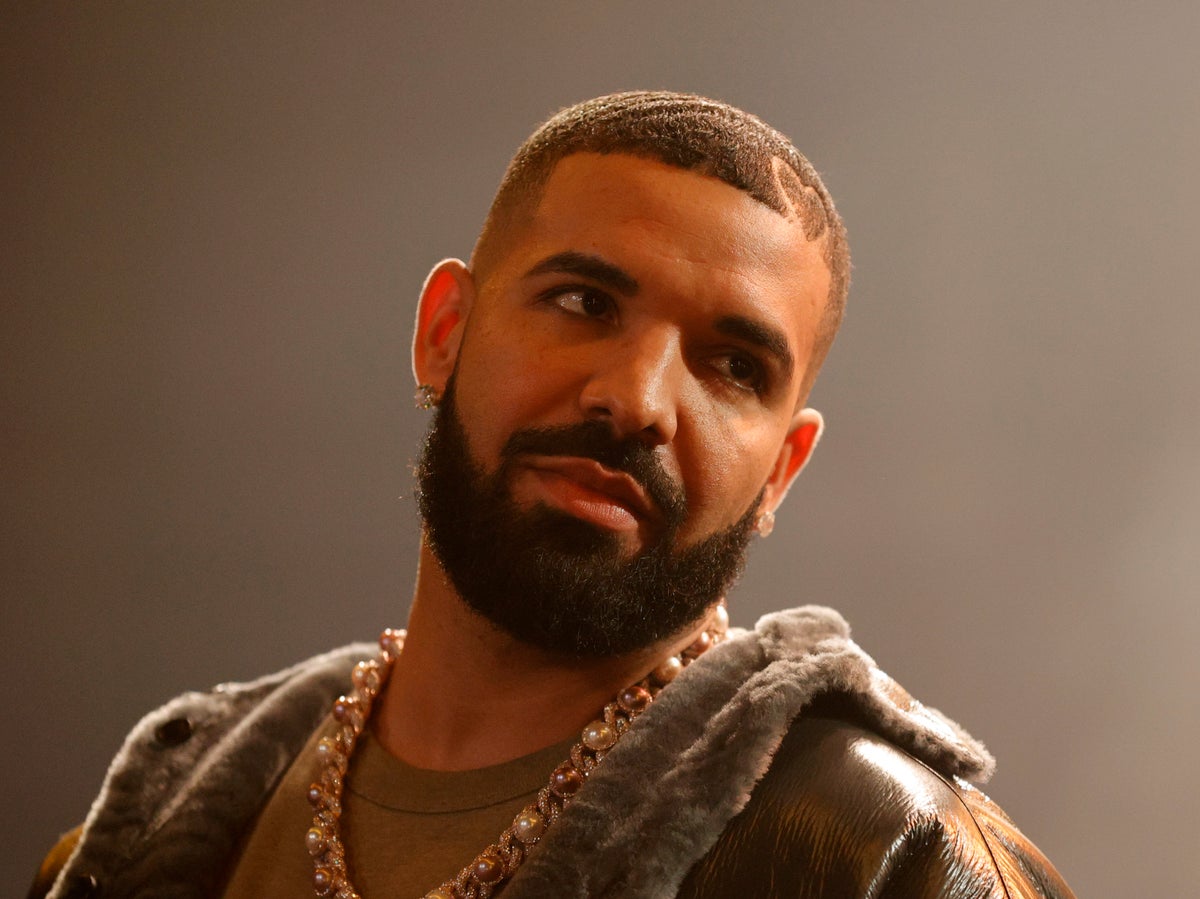 Drake responds to backlash over short private plane trip ‘while environment is collapsing’