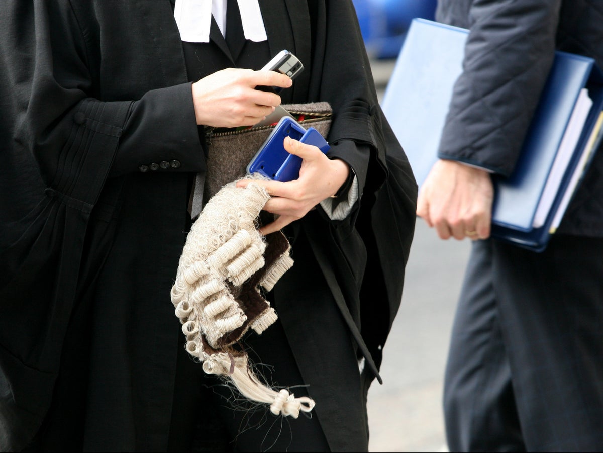 Barristers vote to go on strike in row over legal aid funding amid court backlog