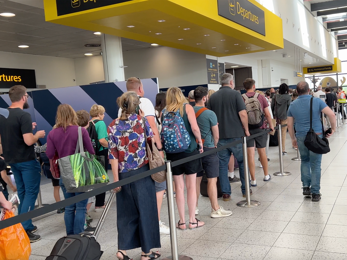 Gatwick airport travel chaos shows the true value of the working classes