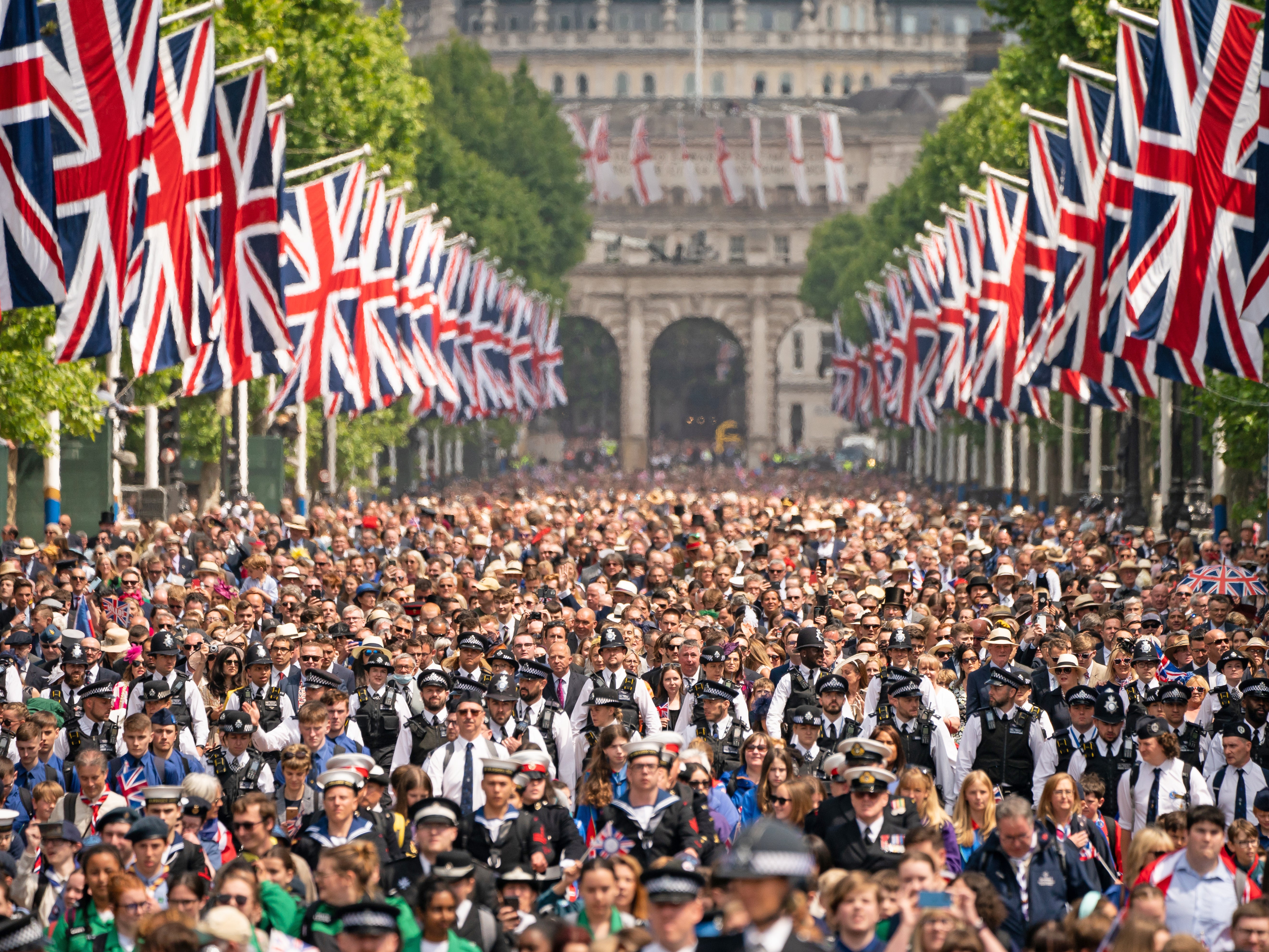 Crowds on The Mall on 2 June